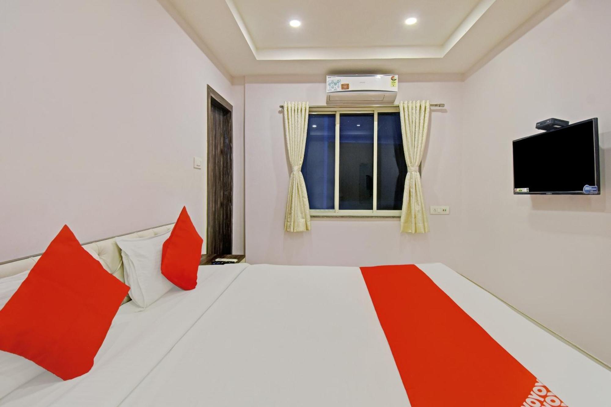 Panchuria Hotel O Newtown Galaxy מראה חיצוני תמונה